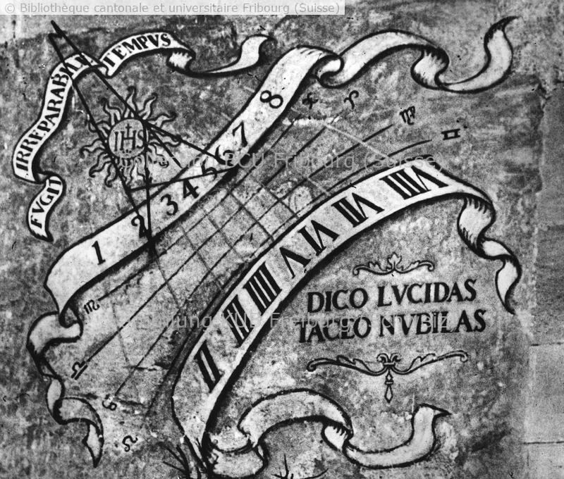 <strong>Inscriptions: "Transit umbra, manent opera"; "Fugit irreparabile tempus"; "Dico lucidas, taceo nubilas" </strong>